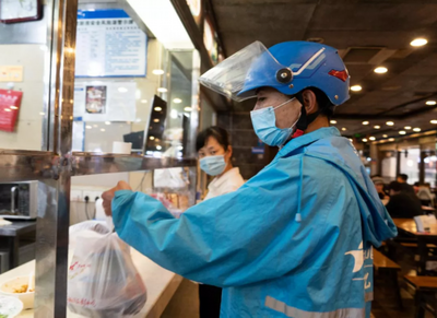 外卖递送服务 用户规模突破4亿，开启行业“黄金十年”新篇章